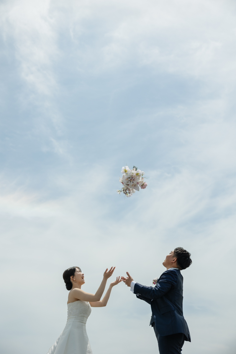 ブーケを投げて!!