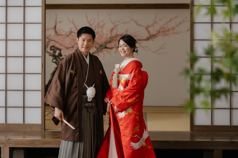 背景も和装らしく