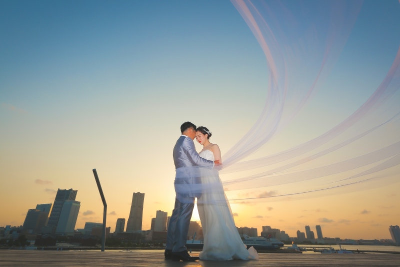 空に舞うロングベール