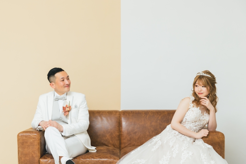 ベージュ×ホワイト