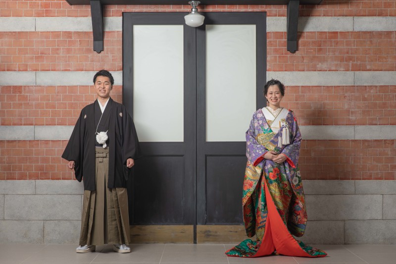 レンガの前でも!