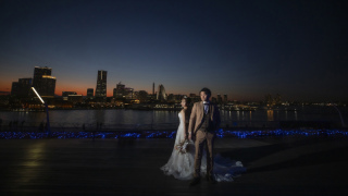 雲ひとつない夕景から夜景の撮影【大桟橋】