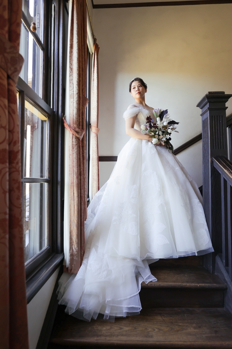 優雅なトレーン