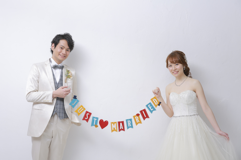 同じ白壁でも光で印象が変わります✨