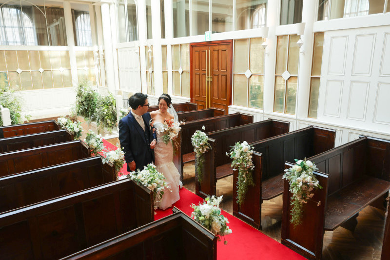 祭壇へ続くバージンロード