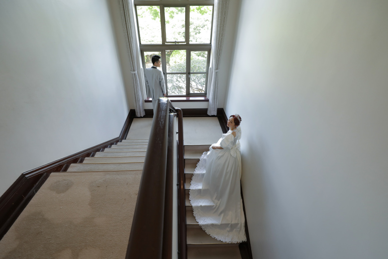 高まる気持ちを抑えて