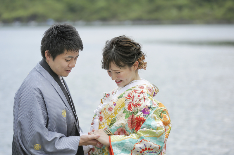 指輪を眺めながら