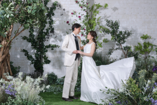 イングリッシュガーデンとフラワーフォール【横浜みなとみらい店】