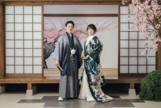 和装スタジオ（屋内庭園）桜背景　家族写真