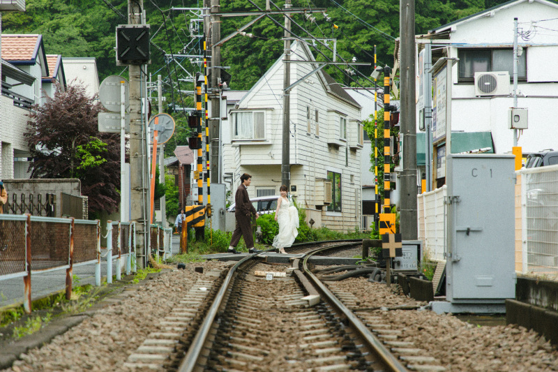 並んで歩くふたり
