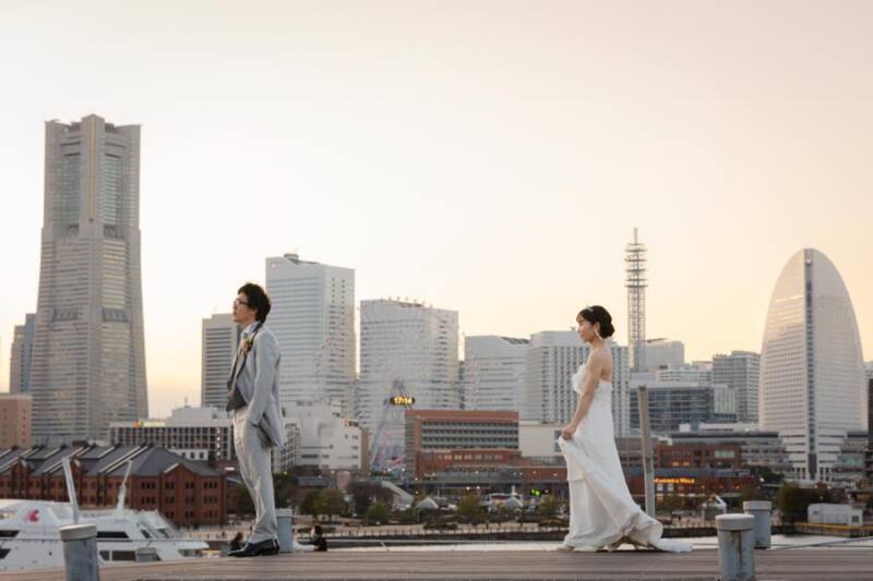 ご新郎様へ向かって