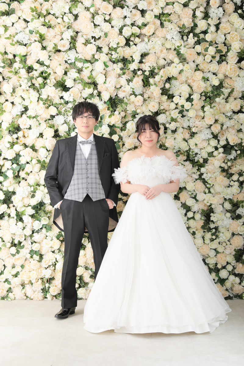 バラの背景で可愛く！