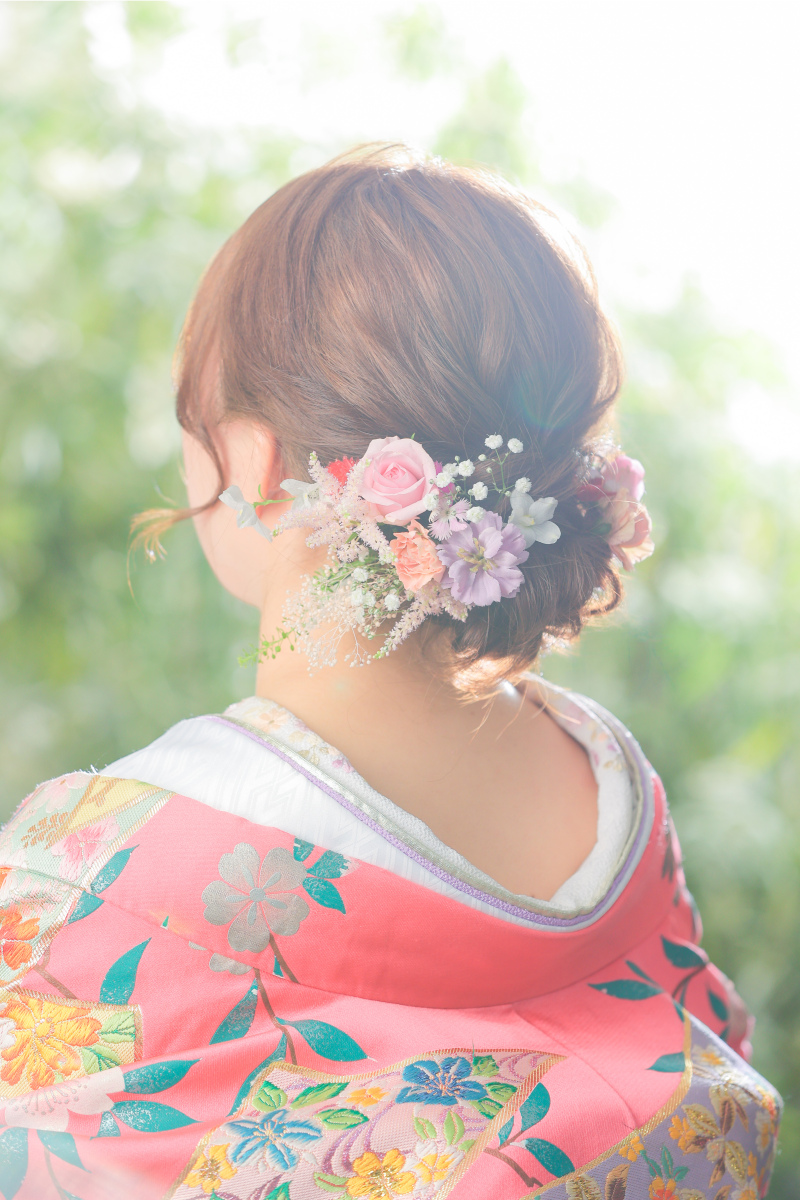 生花をまとう、どこから見ても美しいこだわりヘア