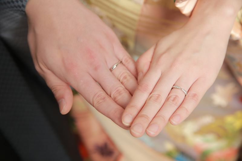 二人を繋ぐ指輪