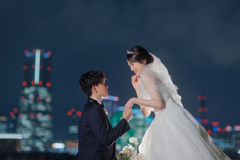 まるで物語のワンシーン!夜景ウェディング