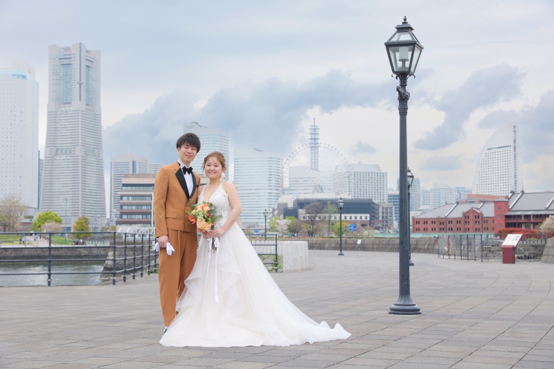 みなとみらいを背景に