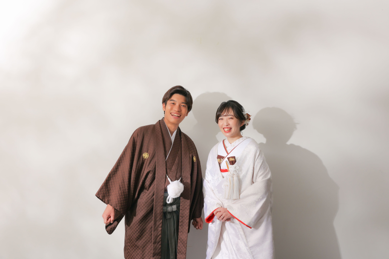 シンプルに白壁で!