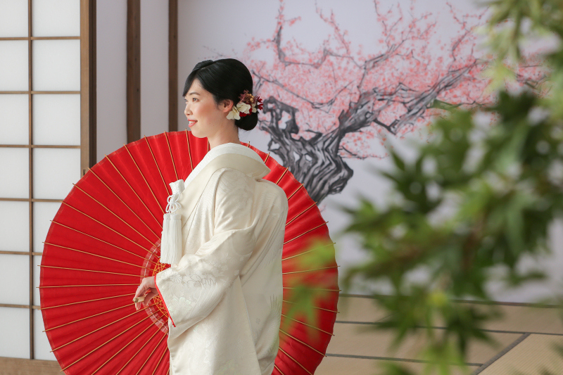 白無垢と赤傘♪