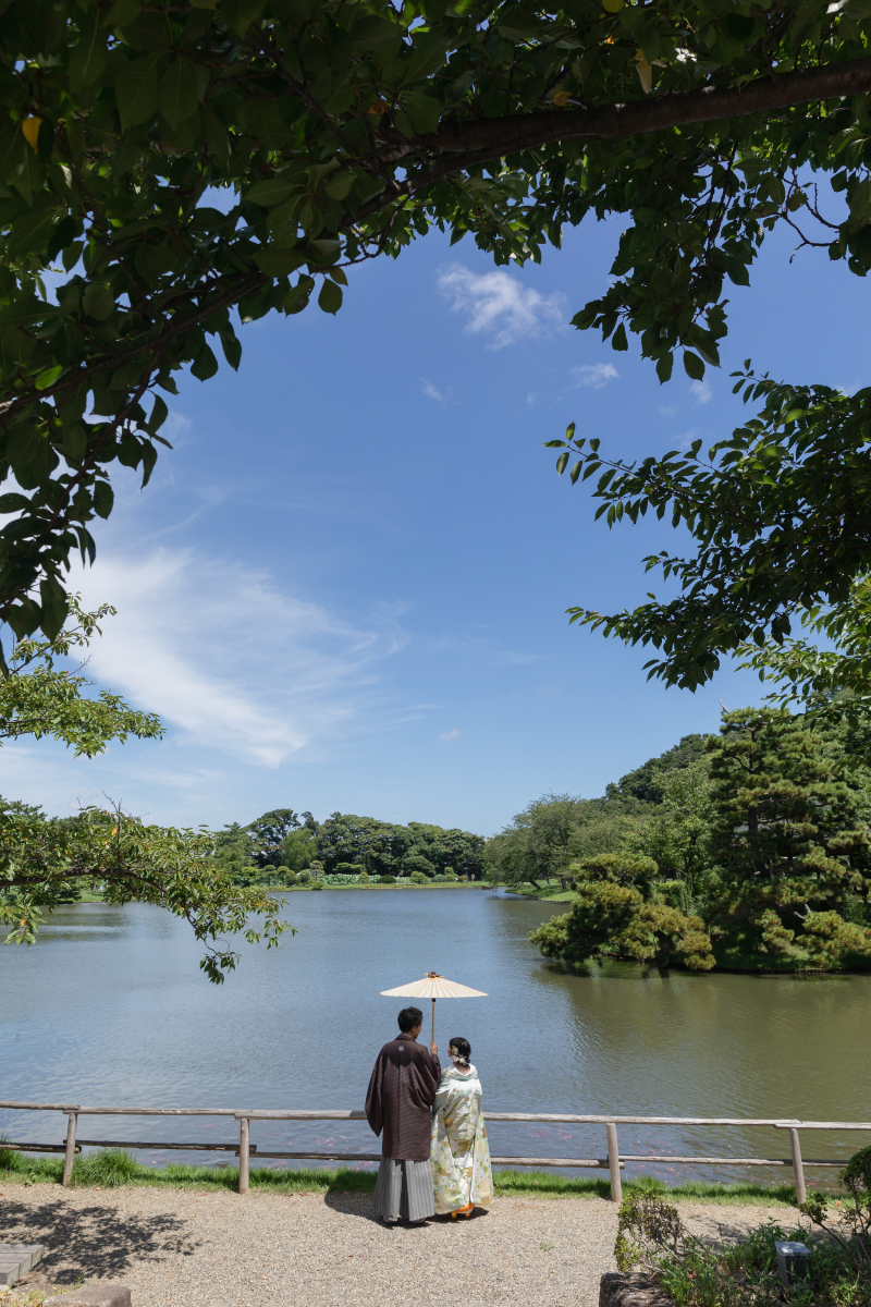 池を見つめて...