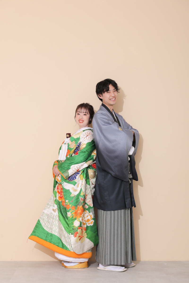 ベージュの背景で