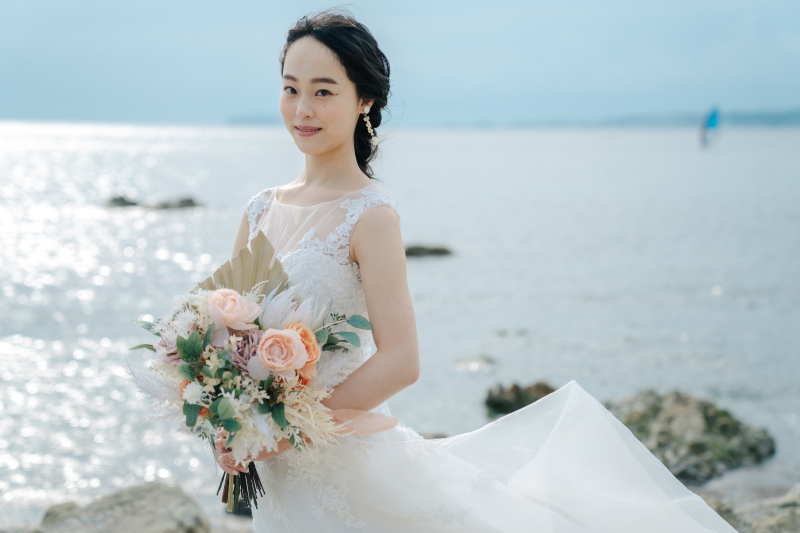 まずはご新婦様のソロカットから♪
