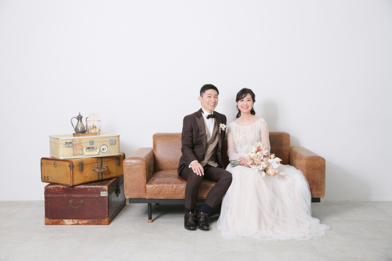 ブラウンのソファで