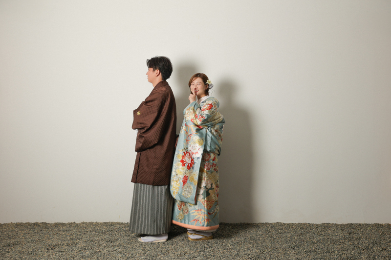 新婦様内緒のポーズ！