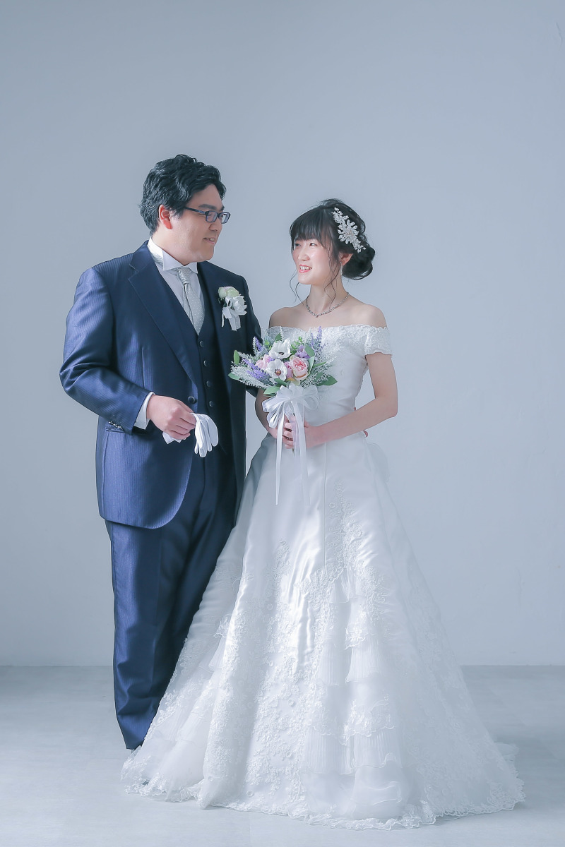 まずはお二人の全身写真から