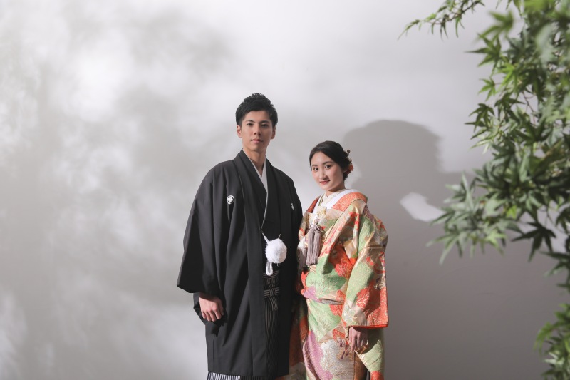 スタジオの中でも木漏れ日を