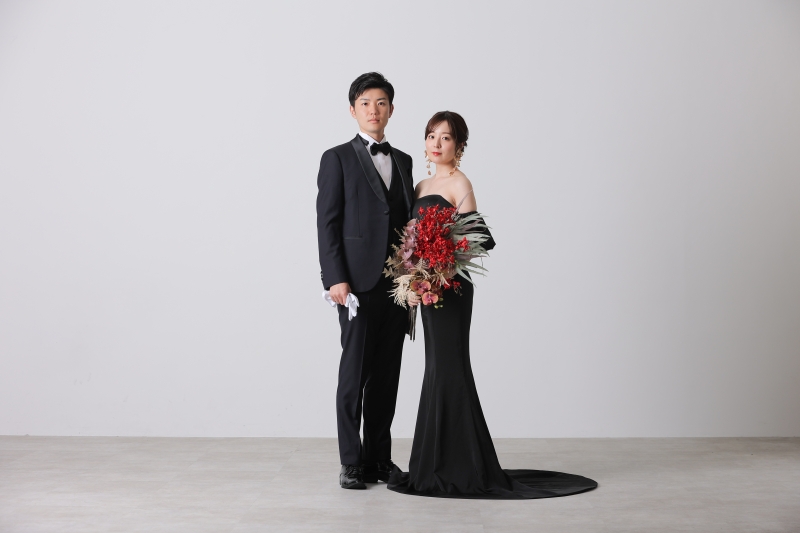 かっちりクールに立姿