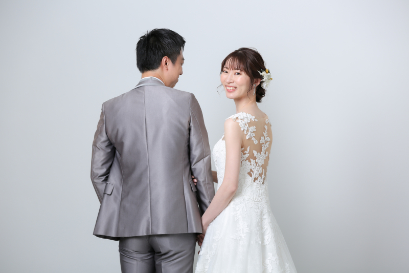 お二人で手を繋いで・・・