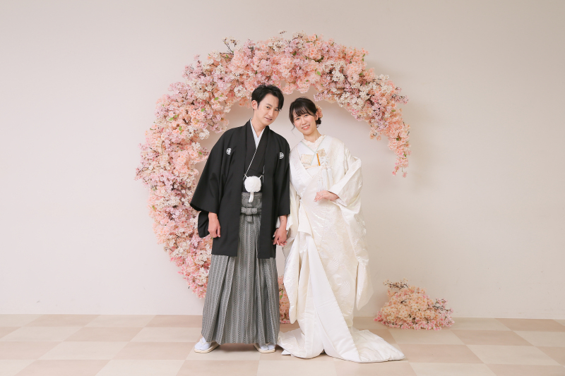リニューアルした三日月型アーチ