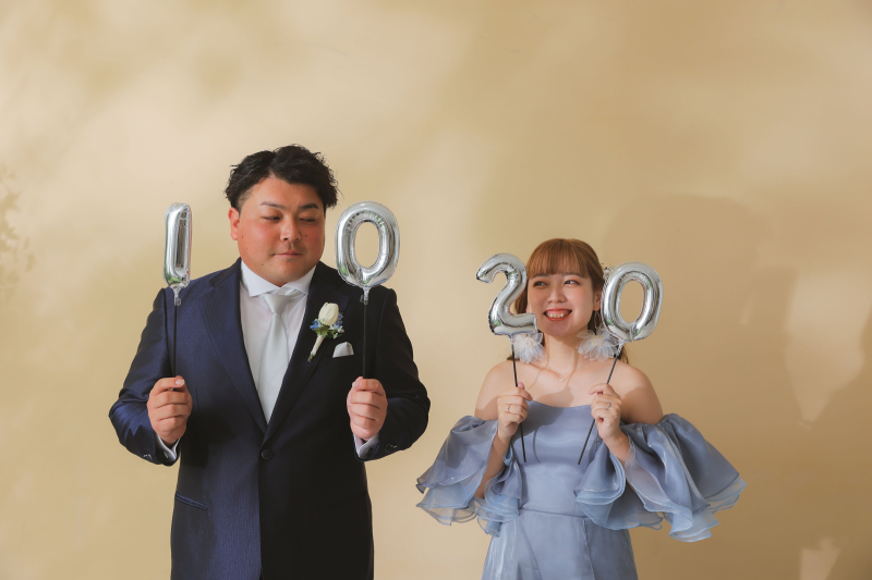 オレンジ色の壁