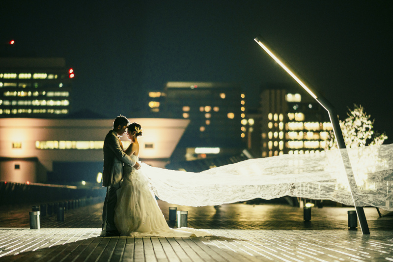 チュールを靡かせてカッコいい一枚に！