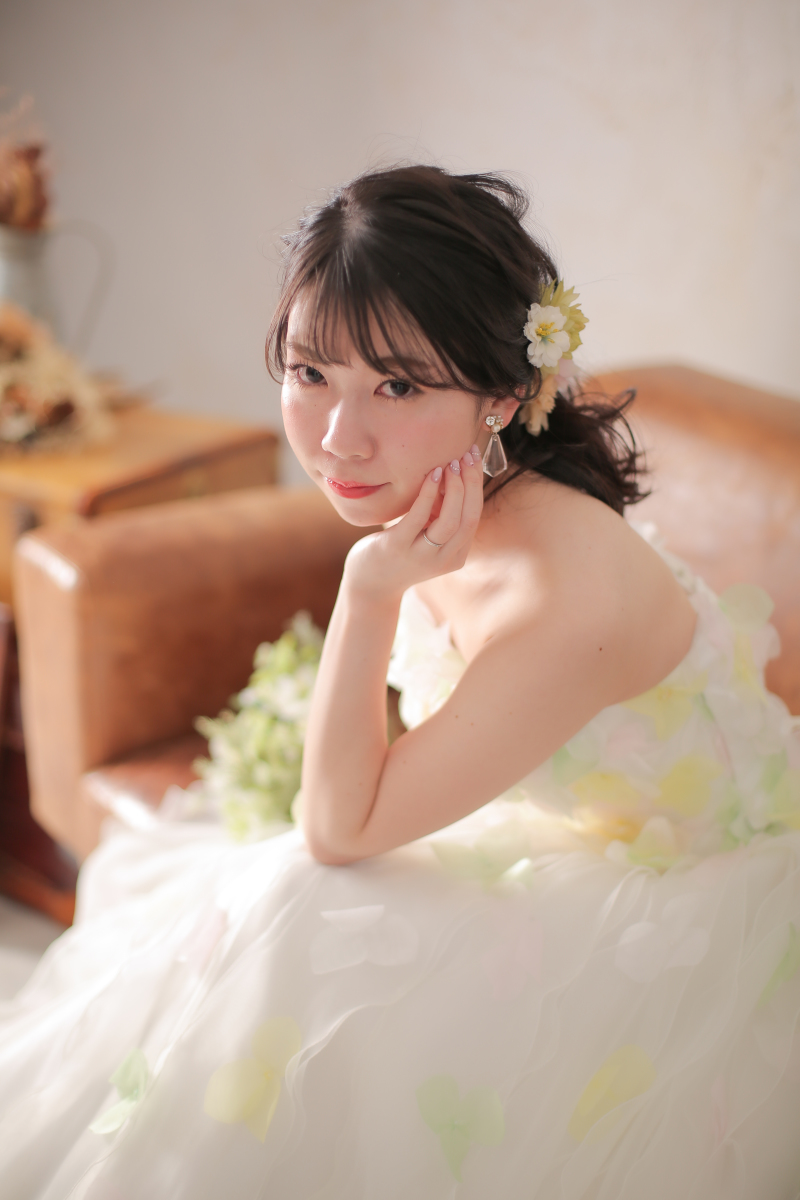 洋装にお色直しでガラッと雰囲気チェンジ!