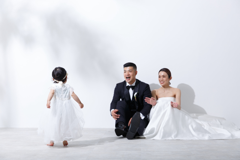 新郎・新婦様のもとへ...