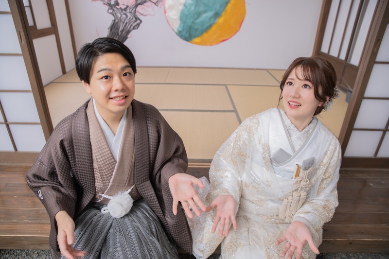 紙風船で楽しそう♪