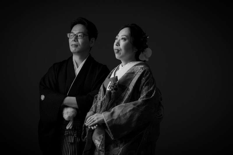 背景落とし&白黒で雰囲気を出して、、、