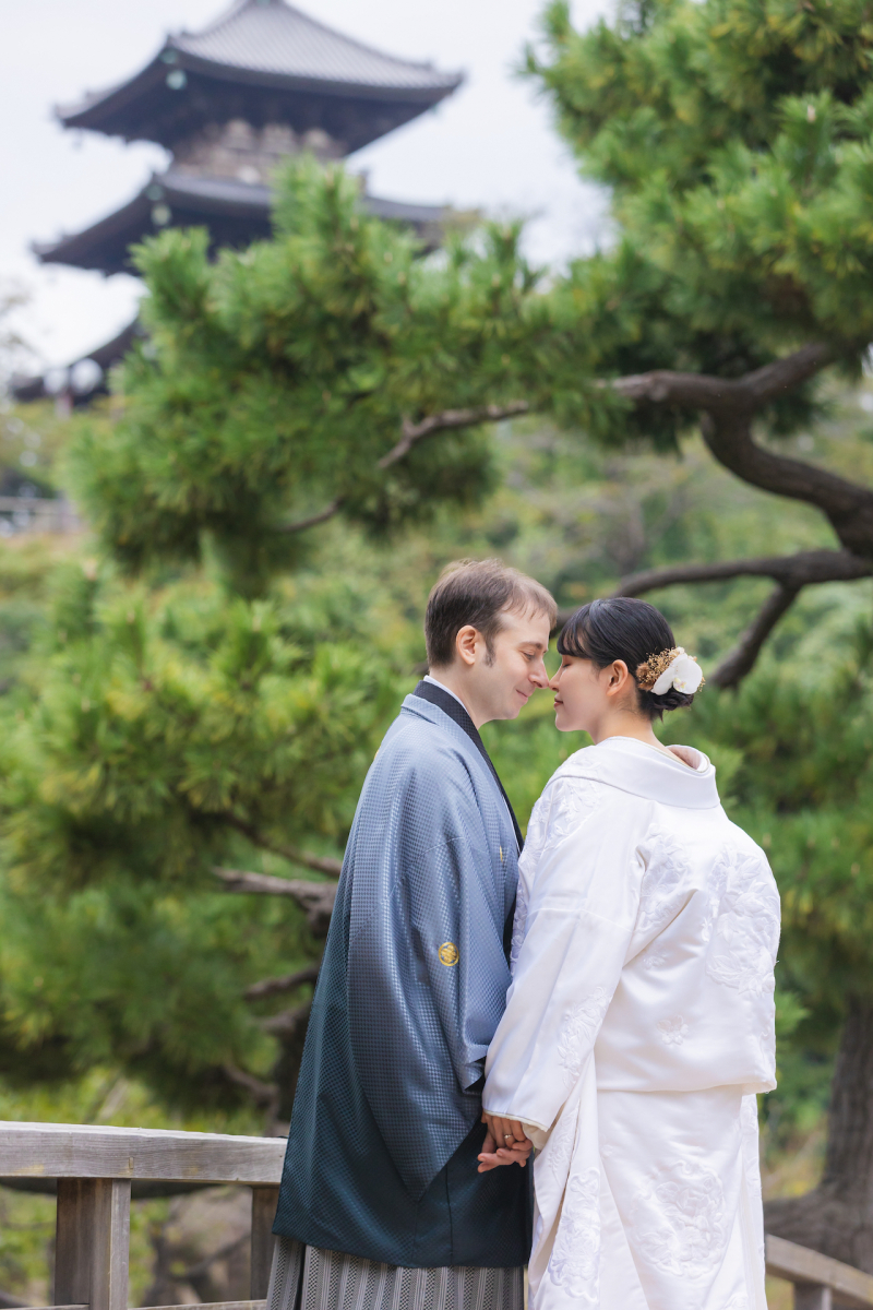 締めは三塔をバックに