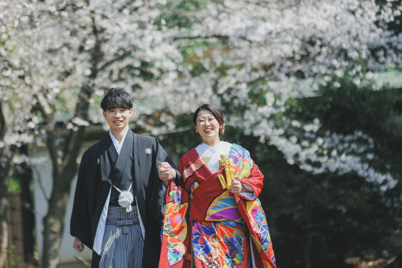 手をつなぎ、未来へ。