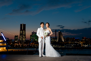 大桟橋で洋装ロケーション