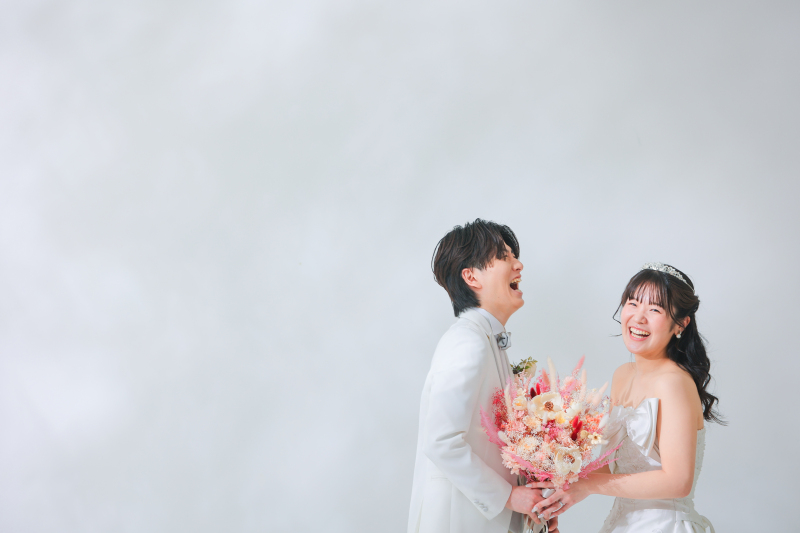 笑い声が聞こえてきそう!自然体の笑顔