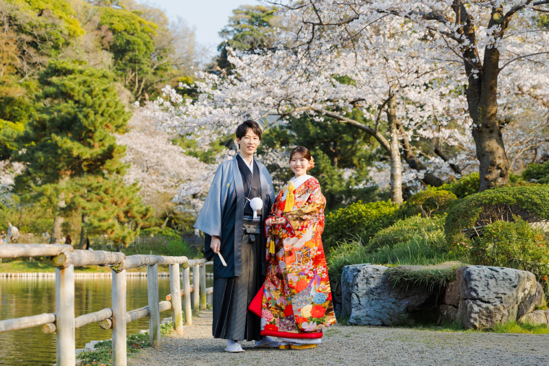 春の光が差し込む美しい三渓園