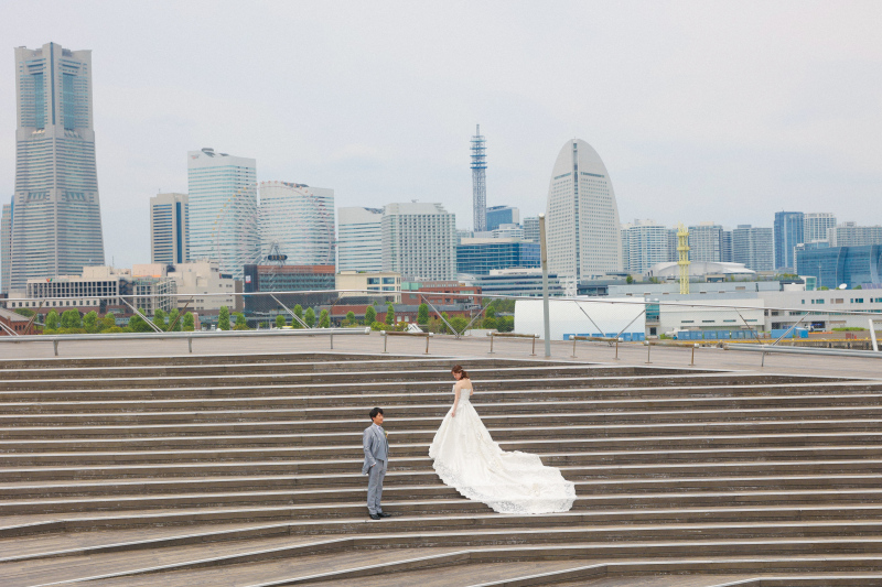 みなとみらいを背景に