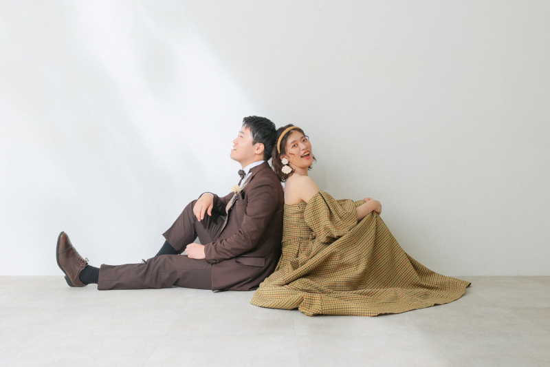 座ってカジュアルに