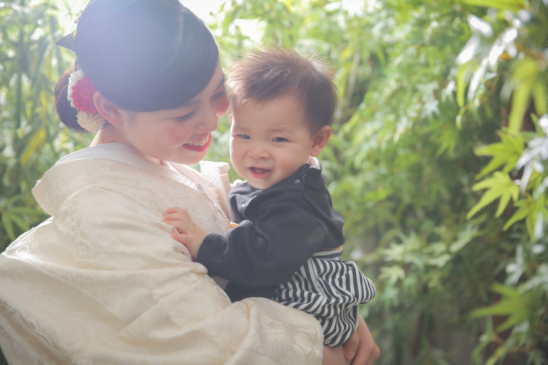 ママの抱っこがだいすき!