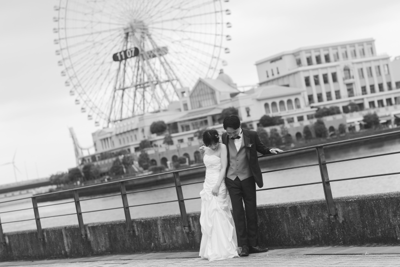 不意のカットはモノクロにしてみたり。