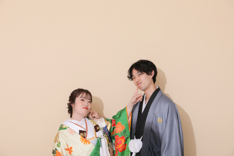 ほっぺつんつん