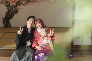 和装で可愛らしく！屋内庭園スタジオ！