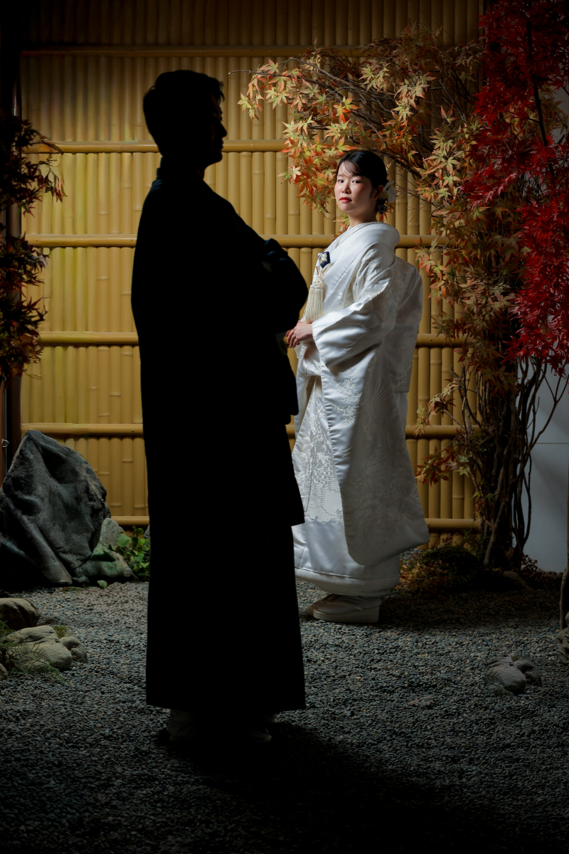 光と影が紡ぐ、凛としたふたりの物語